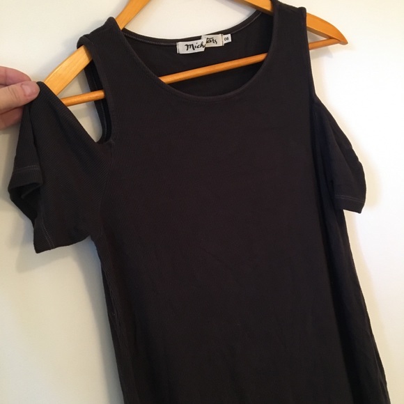 Michael Stars SS Cold shoulder top • EUC • OS - Picture 4 of 6